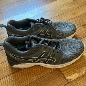 ASICS Women's Running Shoes - Size 7.5.